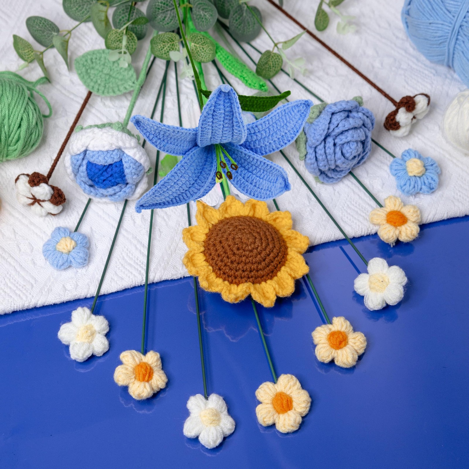Crochet Flowers, Blue Crochet Flower Bouquet with 14 Knitted Flowers Sunflowe…