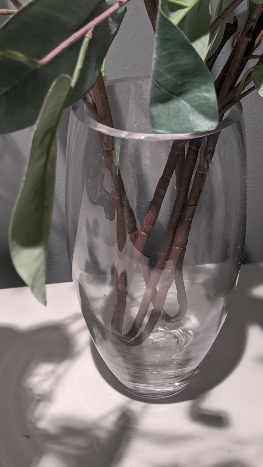 Silk Artificial Flower Arrangement in Glass Vase See pictures for details NEW