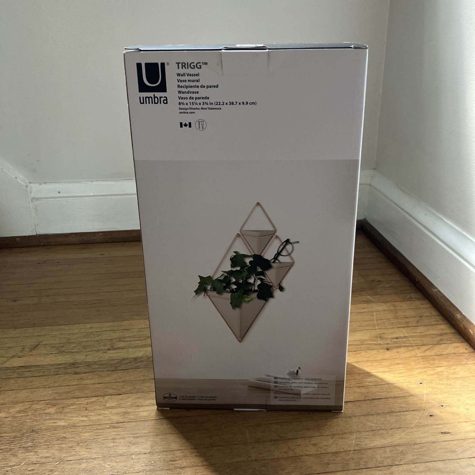 Umbra Trigg Hang Planter White Vase Gold Brass Geometric Wall Decor Ceramic
