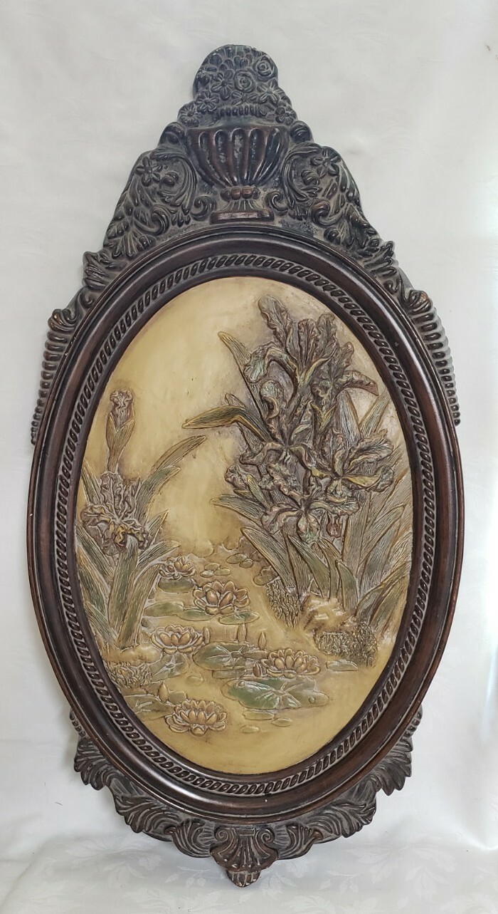Water Lily Plastic Wall Hanging Oval Home Decor Art 30″ x 15″ x 1″