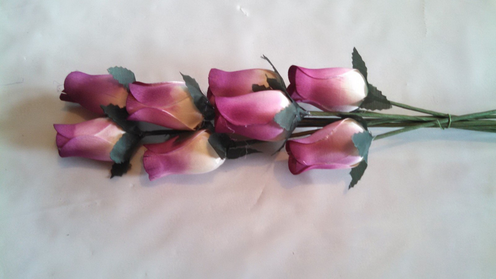 Small Bud Wood Roses – (Various Pink Colors)