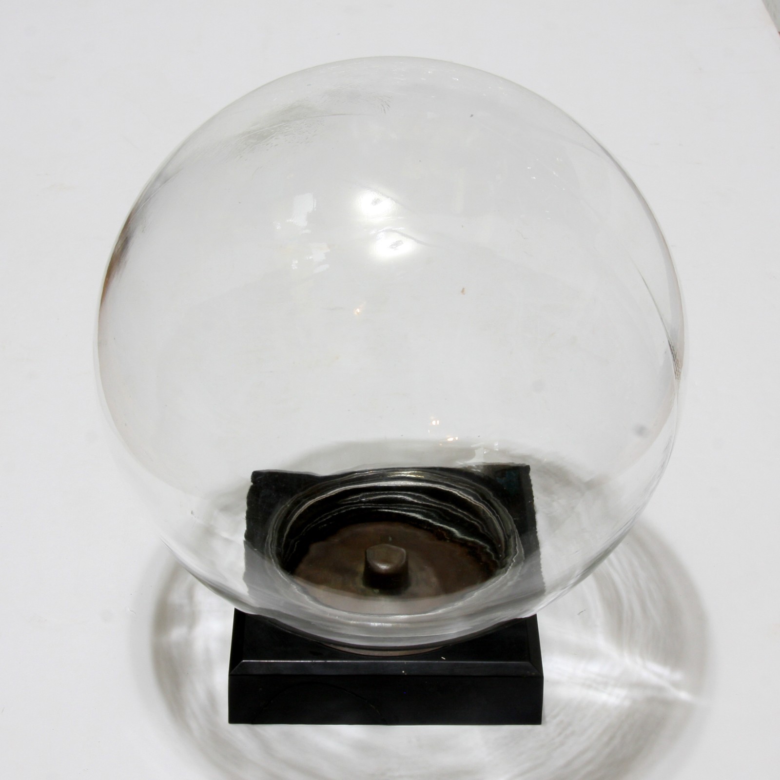 Terrarium Clear Glass Floral Display Globe Plastic Screw On Base 8″ Vintage
