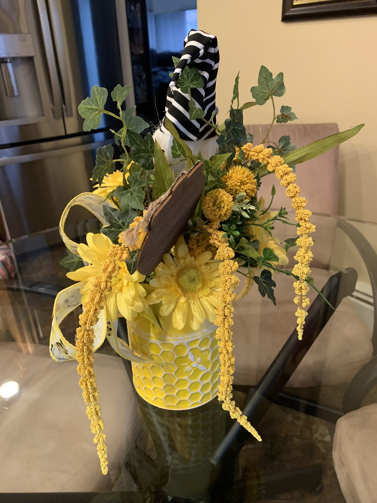 Bee Floral Centerpiece, Table Centerpiece, Flower Centerpiece, Summer Decor