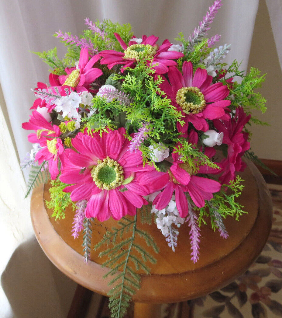 BEAUTIFUL FLORAL ARRANGEMENT ARTIFICIAL SILK/PLASTIC FLOWERS 8″x 9″ NEW
