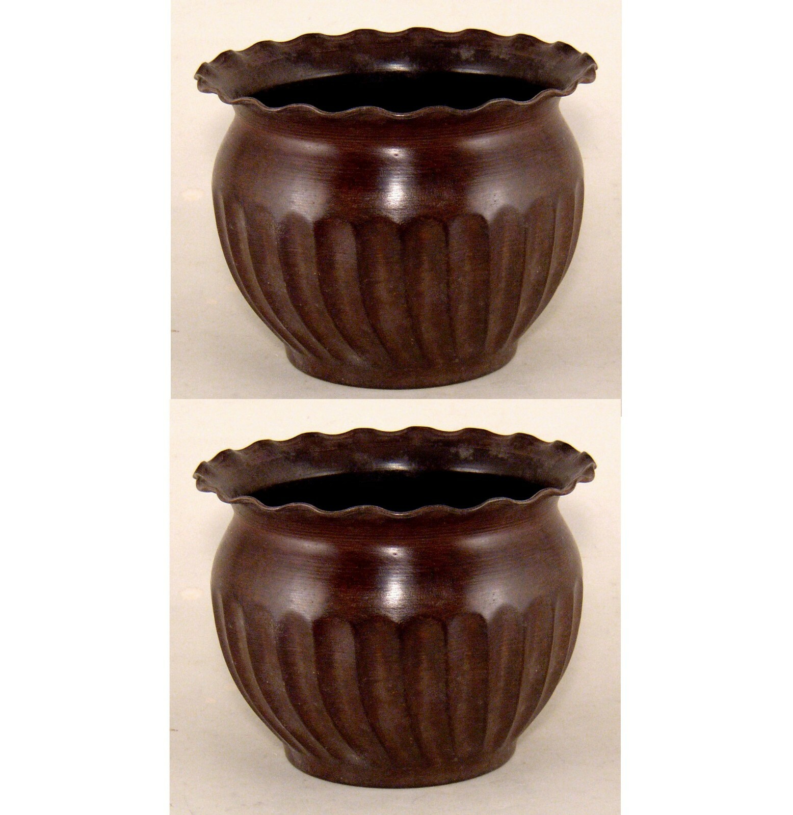 Planter Container Brown Wavy Rim Fluted Surface 8.5″Dia 6″High Set of 2