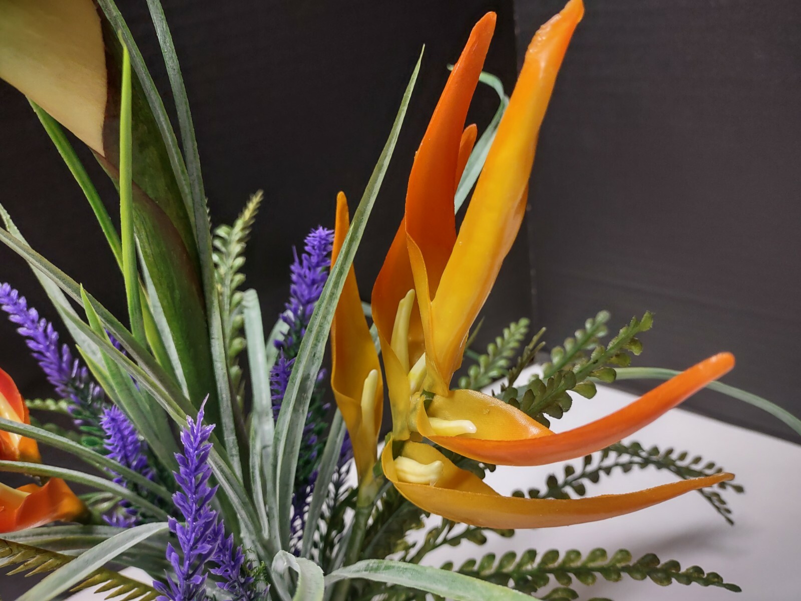 Artificial bird of paradise on disc table decoration, weddings, centerpiece OR