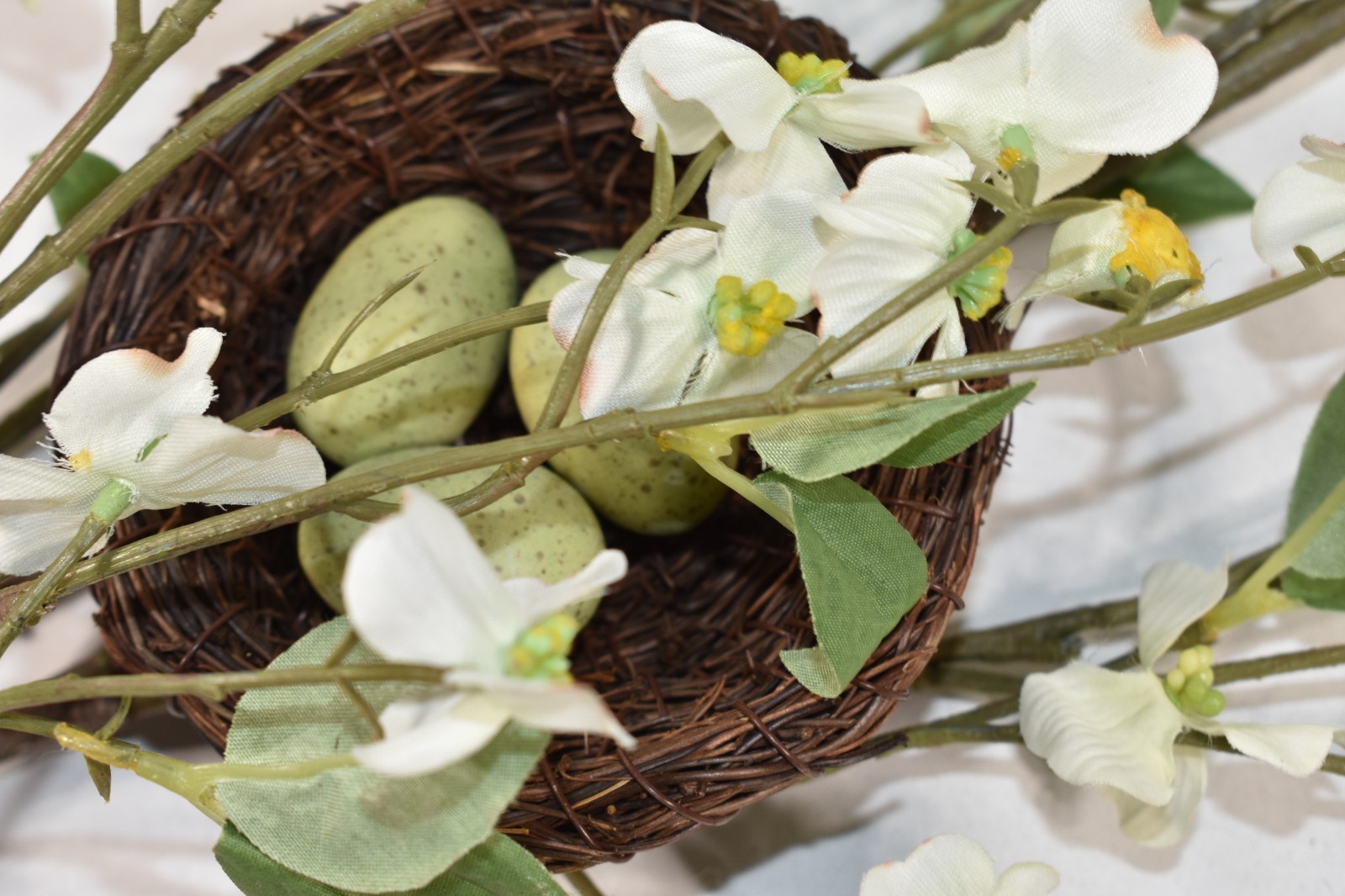 Pottery Barn Faux Dogwood Branch w/ Nest & Eggs Artificial Flowers 38″ Stem NEW