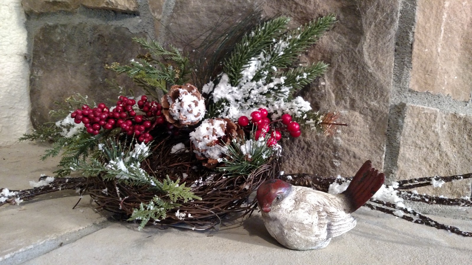 NWT RAZ 21″ Bendable Bird NEST Snowy BRANCH Twig Berries Christmas table Decor