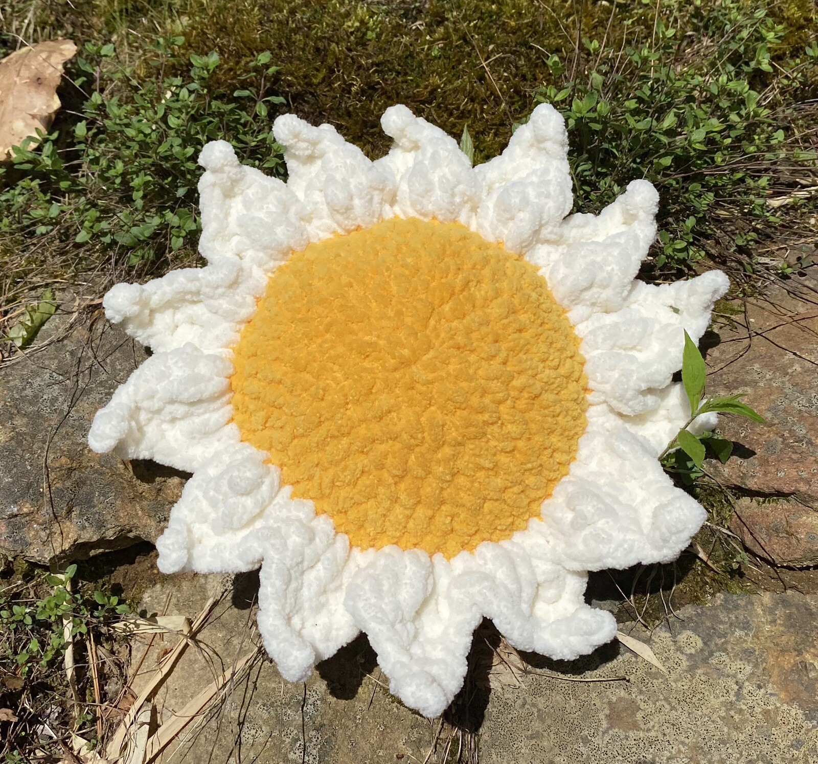 Cottage Style Farmhouse Summer Flowers Pillows Daisy Bowl Filler Tiered Tray