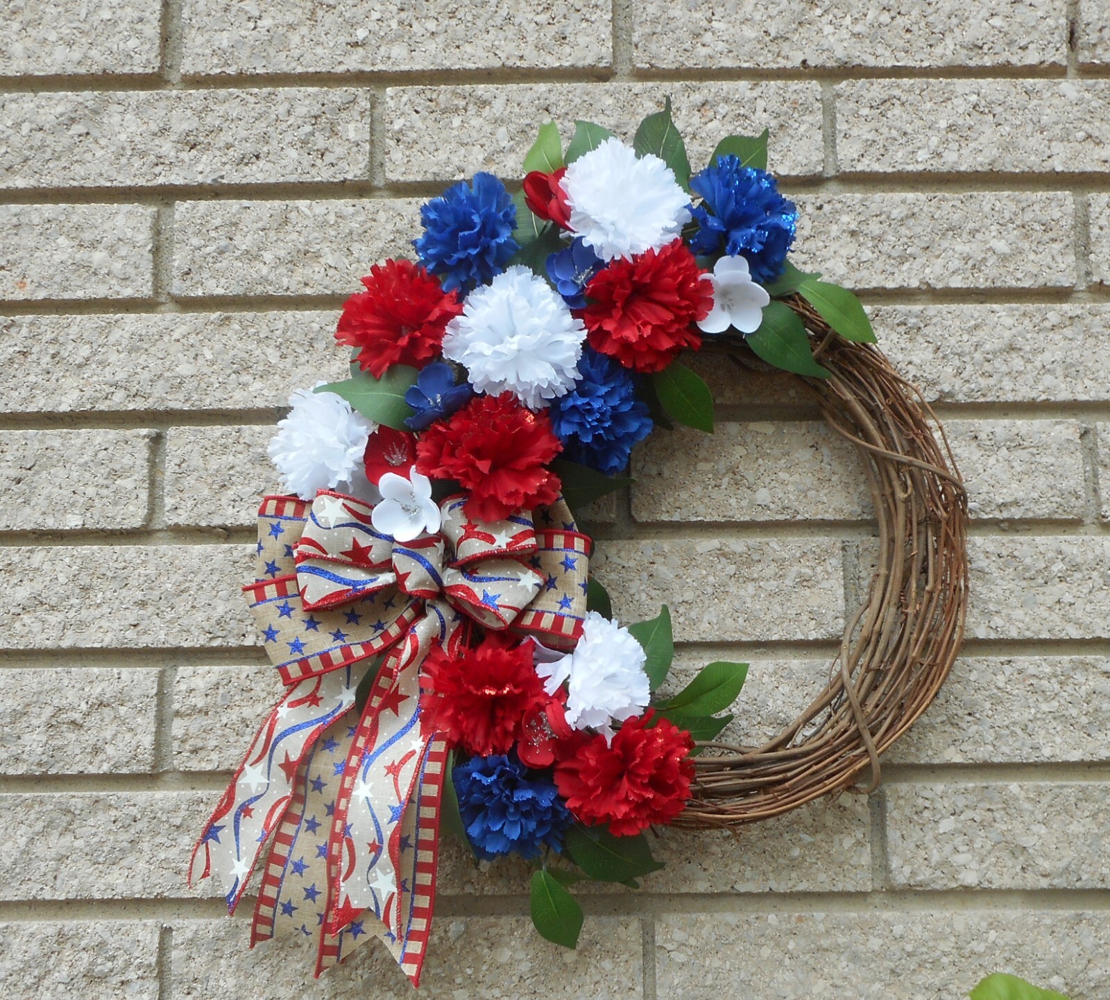 17″ Patriotic July 4th Red White Blue Carnations Floral Summer Grapevine Wreath