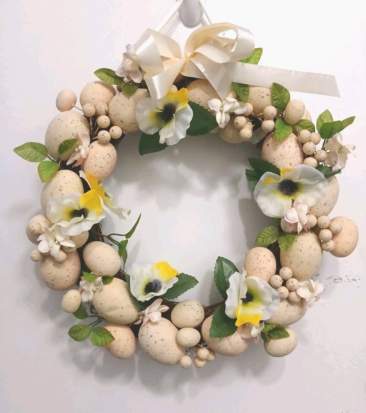 Farmhouse Chicken Eggs Door Wreath 12″ Summer Spring Easter Cottage Grannycore