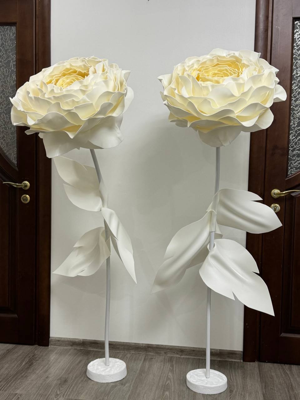 Large Decorative Flowers Foamiran Flowers Window Display Decor / Große Dekoblume