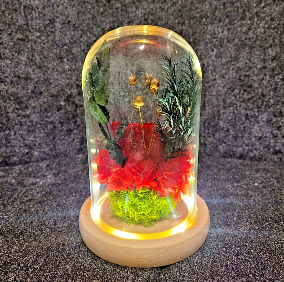 Flower Decoration Glass Cover Wooden Base Valentine’s Day Gift for Girlfriend’