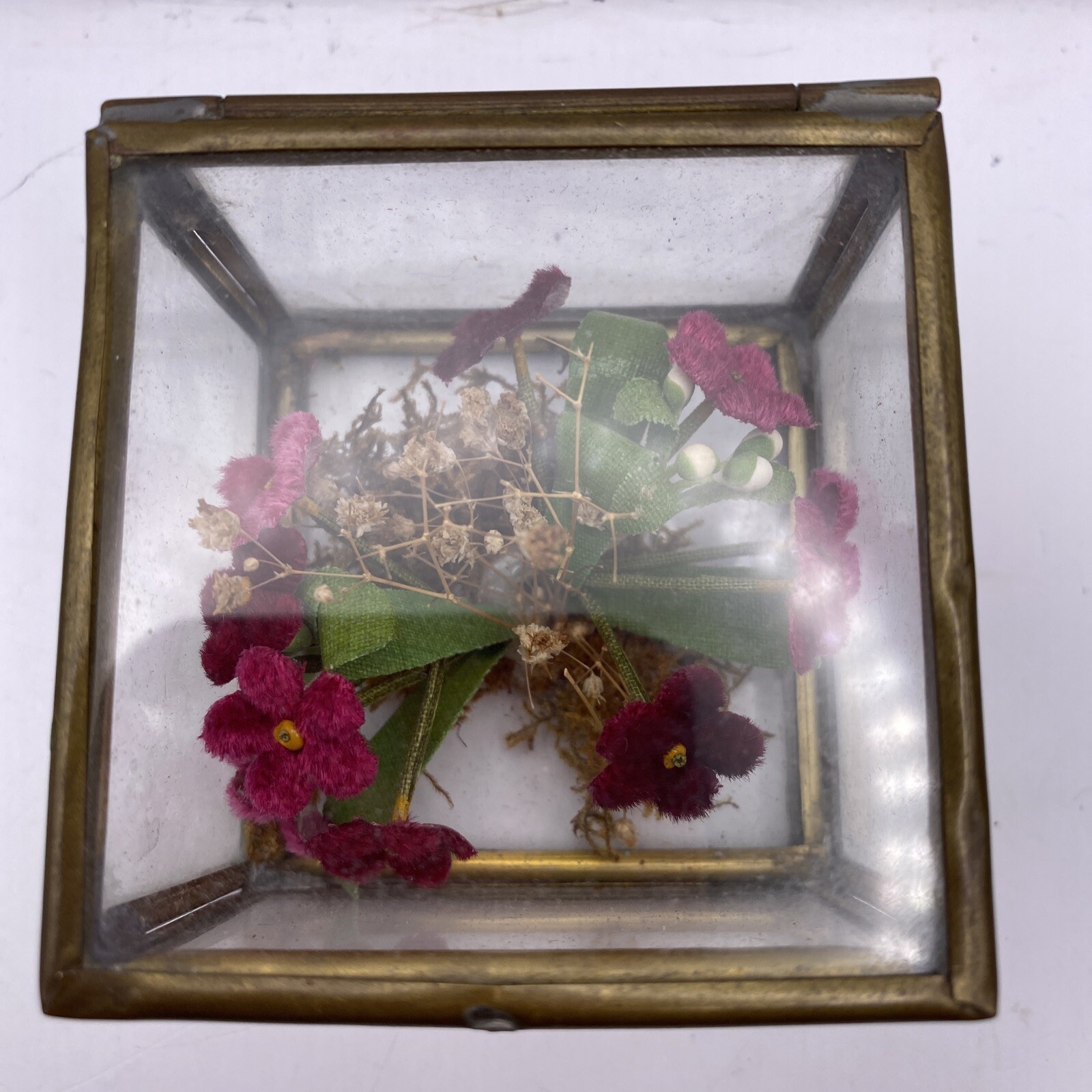 Velvet Flowers in Glass and Brass Box BB7