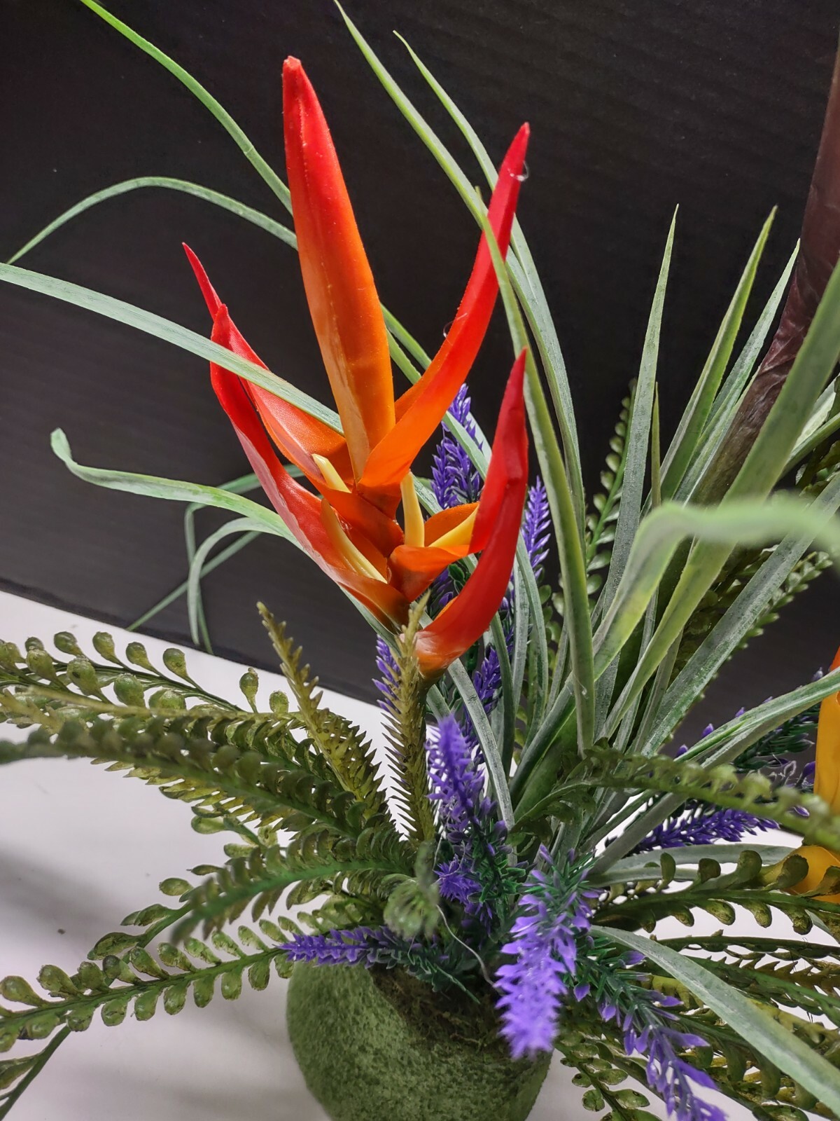 Artificial bird of paradise table decoration on disc, weddings, centerpiece RD