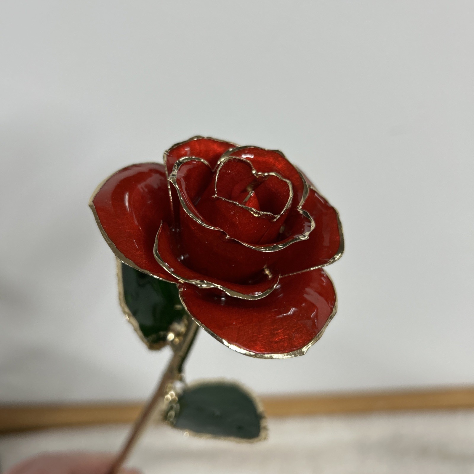 Sinvitron Gold Dipped Rose 24K Real Rose Long Stem Gold Plated Rose w/ Stand
