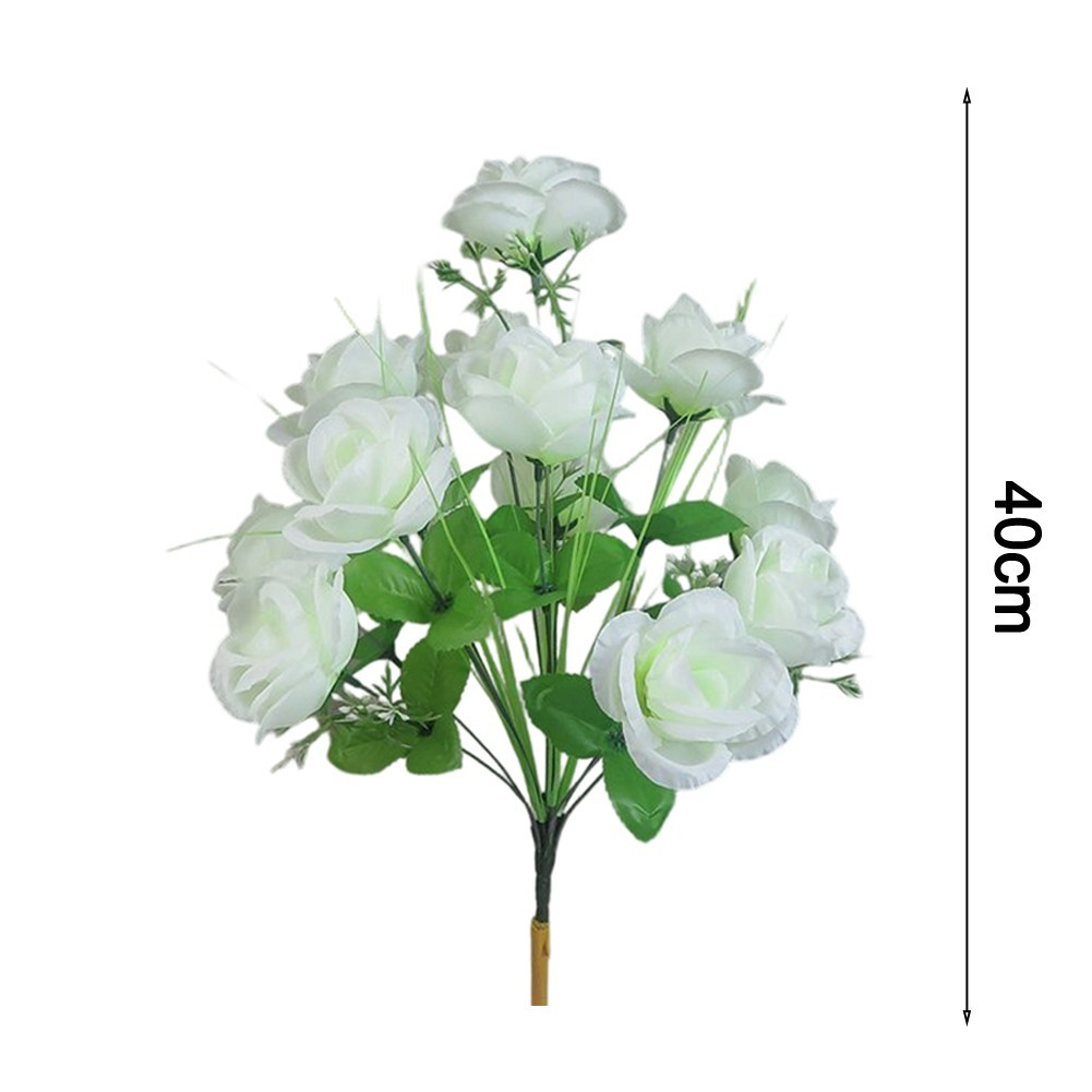 Artificial Roses Resembling Fresh Cut Flowers for Wedding and Banquet Setup