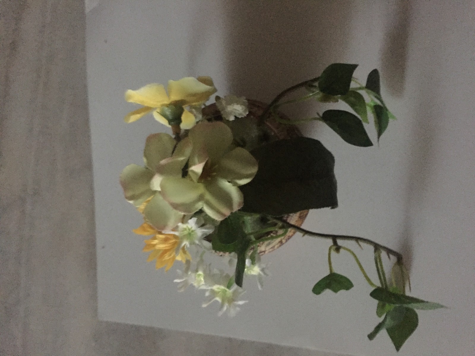 Flower Pot Artificial Flowers Yellow White Green 3 x 3 1/4 H
