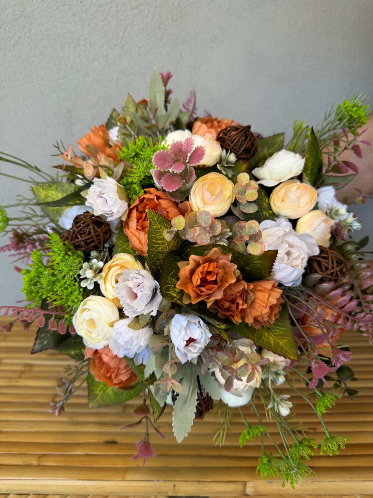 Flower arrangement “Spring“ in a vase, width 16’, height 15’, home decor