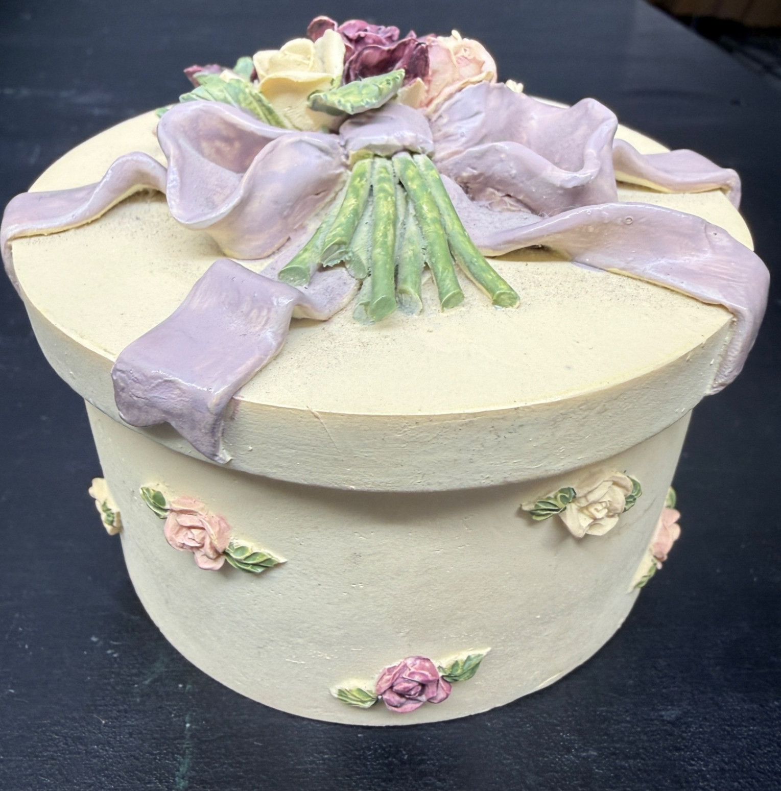 Hand-Painted 3D Rose and Bow Decoration Trinket Dish~Ceramic Shape of a Hat Box