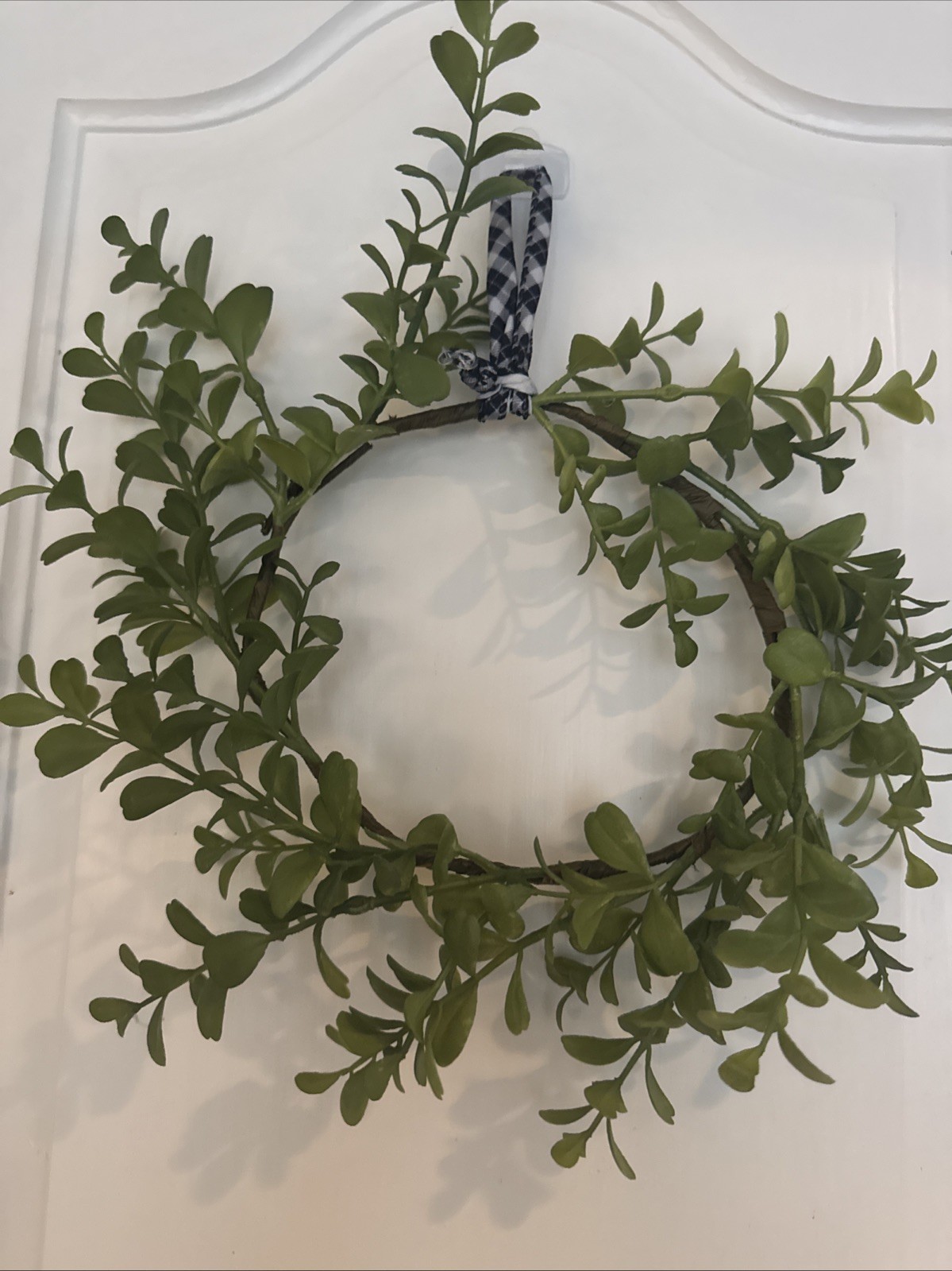 Mini Boxwood Farmhouse Mini Wreath – Faux 5” Farmhouse Decor
