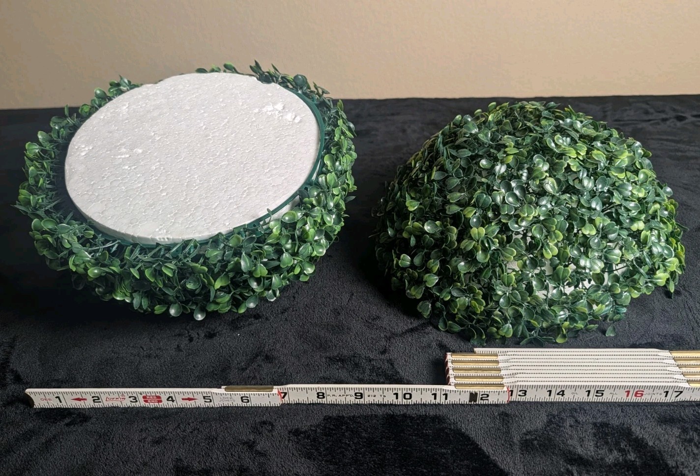 Artificial Topiary Boxwood Ball 2- Piece, 1 Ball, 10-inch Diameter Greenery