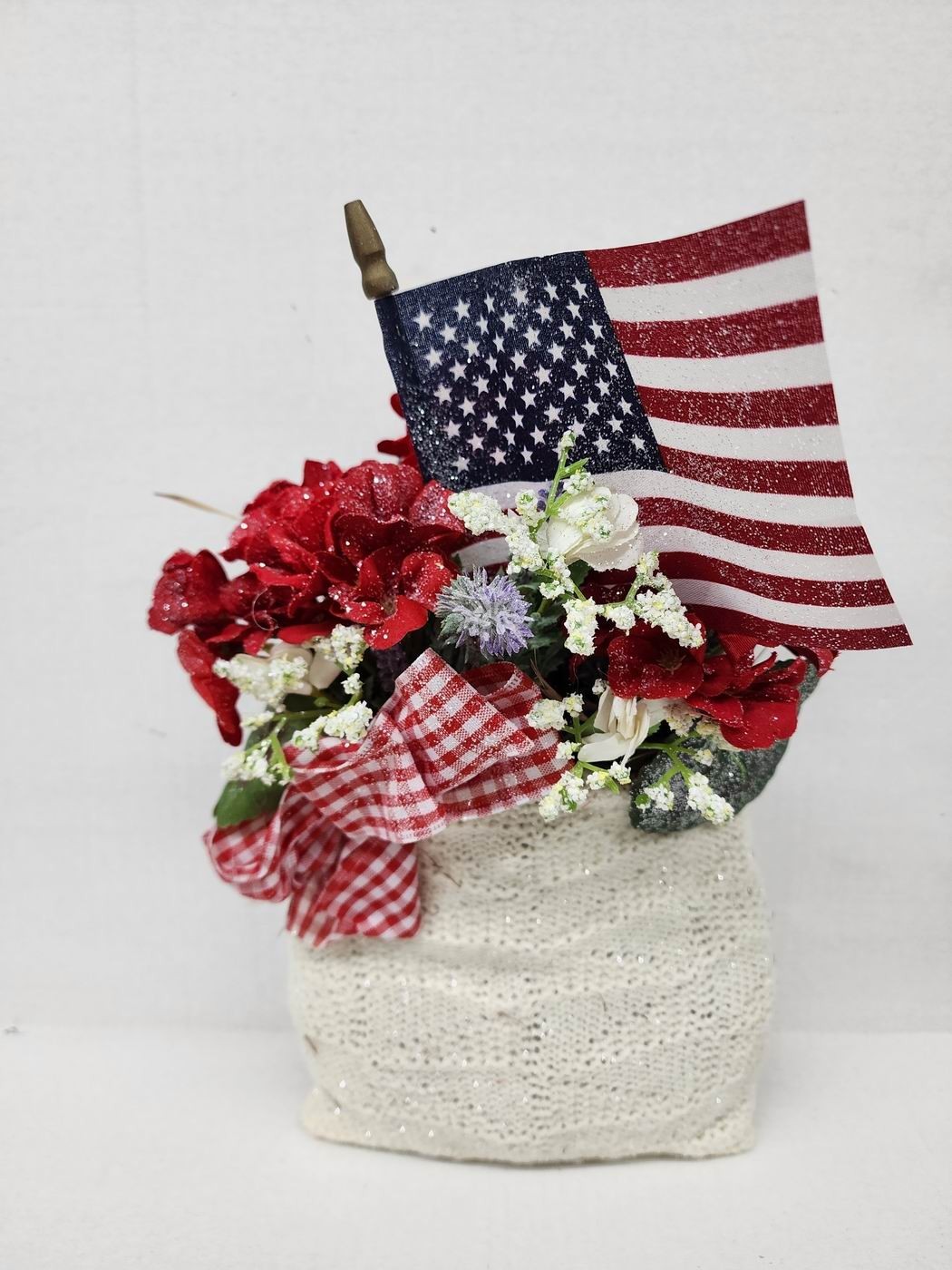Patriotic Silk Flowers Arrangement in Material Sparkle Bag Hanging NEW