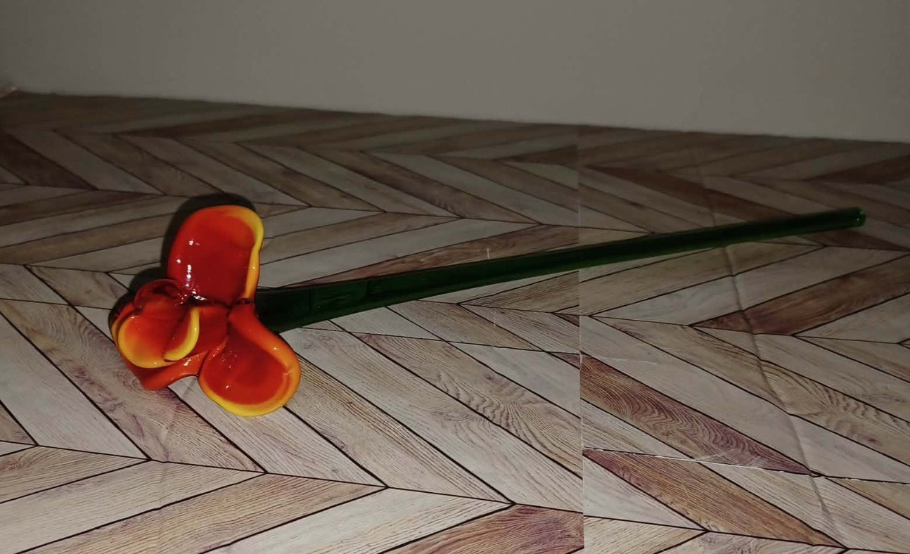 12 Inch Murano Style Blown Glass Flower Excellent Condition Art Glass Red/Orange