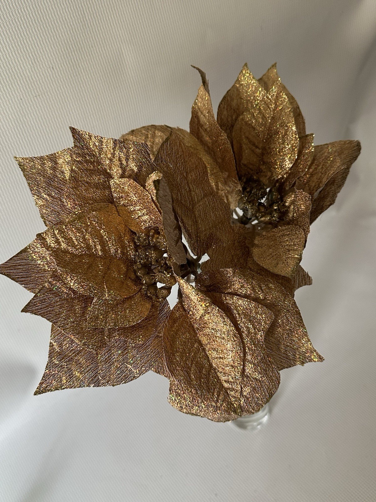 Lot Of 7 Red Gold Poinsettias No Stems 3/W Stems Decorations Vintage ￼
