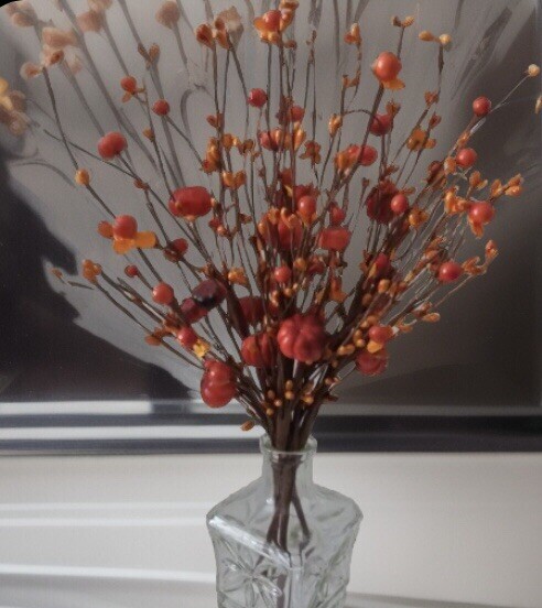 6 PCS Artificial Berry PumpkinStem Orange RedBerry Pick Autumn Vase Not Included