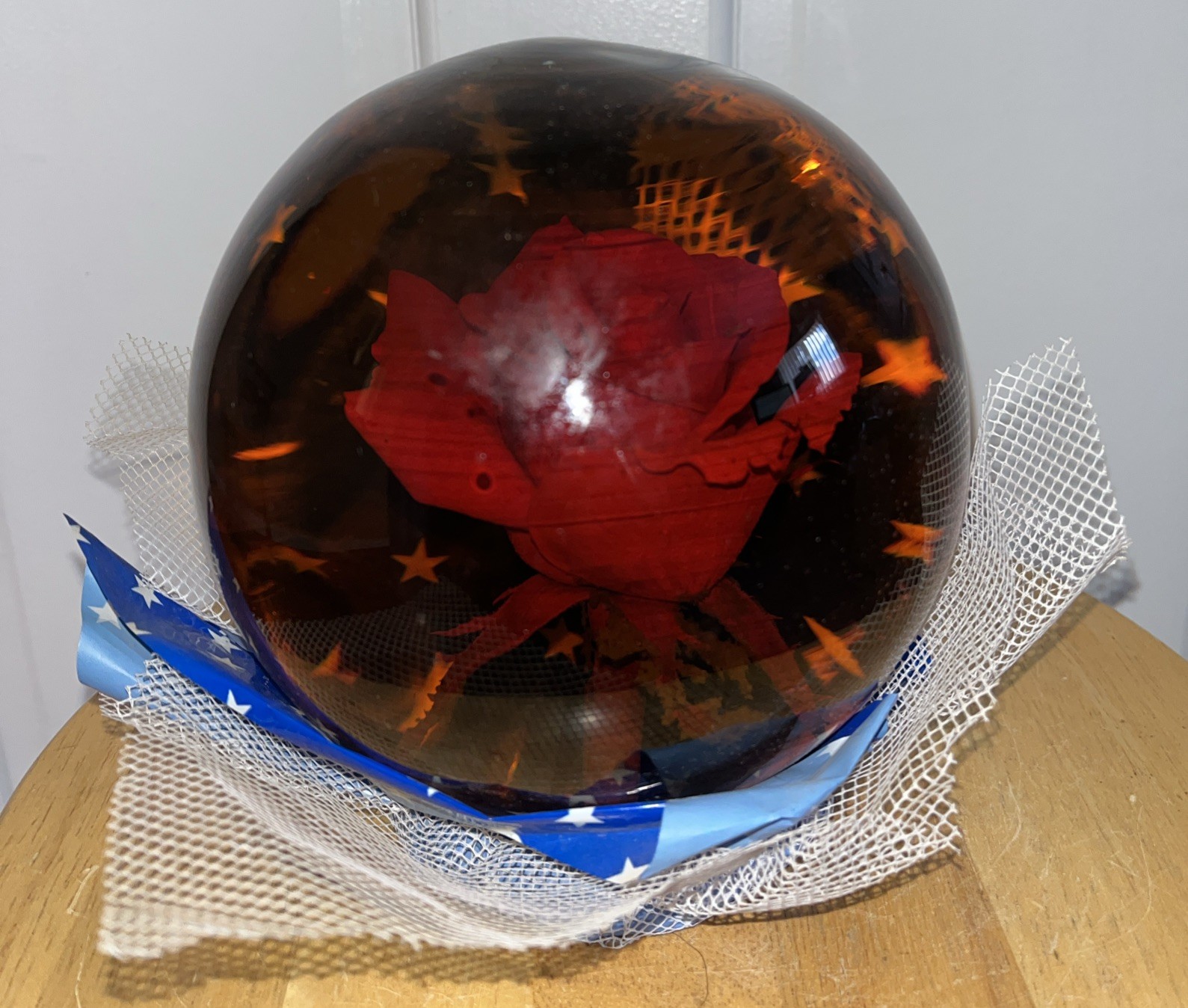 VTG Forever Rose in Water Glass Amber Globe Large Real Rose 6 1/2″ 4 lb 11 oz