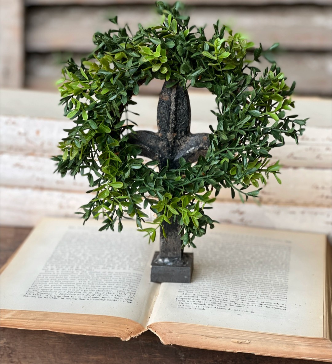 3-1/2″ New England Boxwood Candle Ring