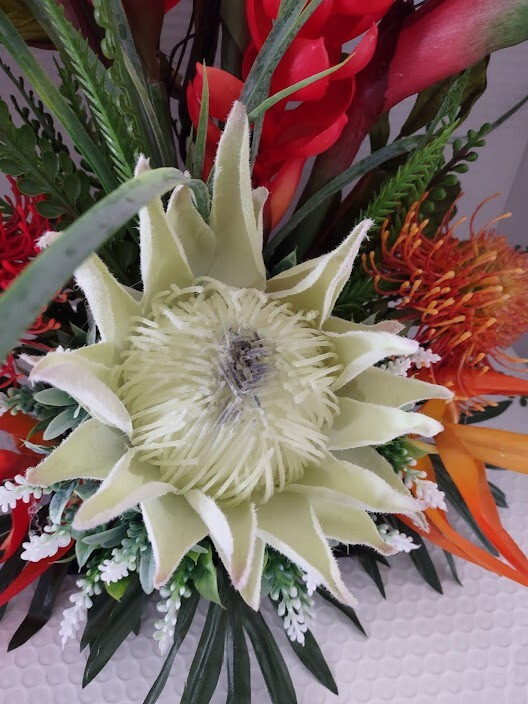Tropical table centerpiece.
