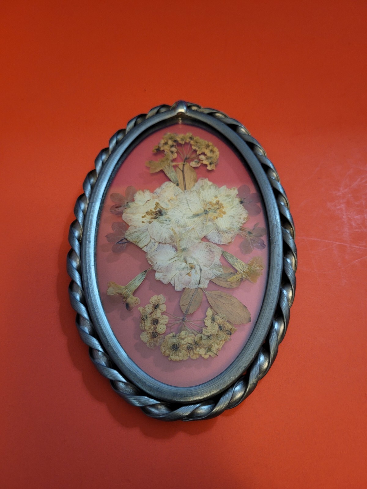 Lasting Impressions Real Pressed Flowers in Glass Oval Metal Frame Suncatcher 6”