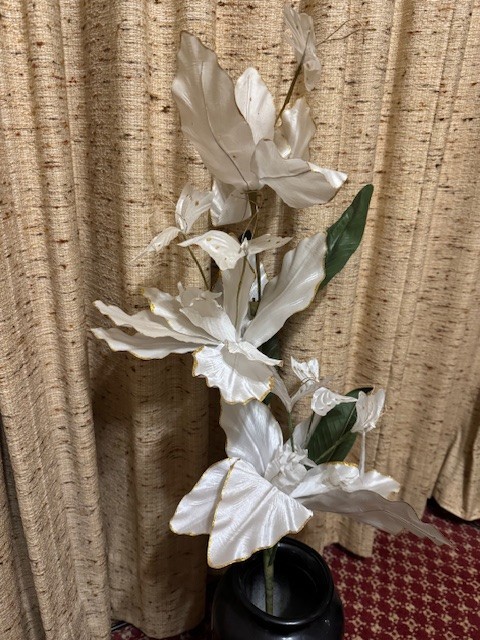 Silk Lily Stem Flowers-2 white w/ Butterflies & 4 red Lillies