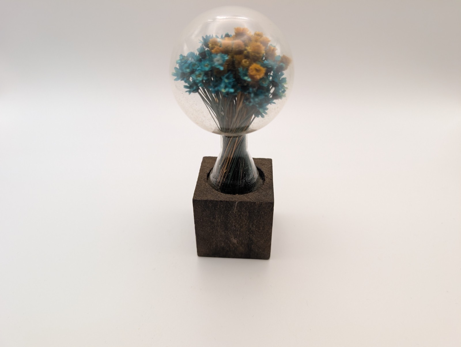 Vtg Dried Flowers Glass Wood 1970s Cottage Core Fairy Farm Country Paperweight
