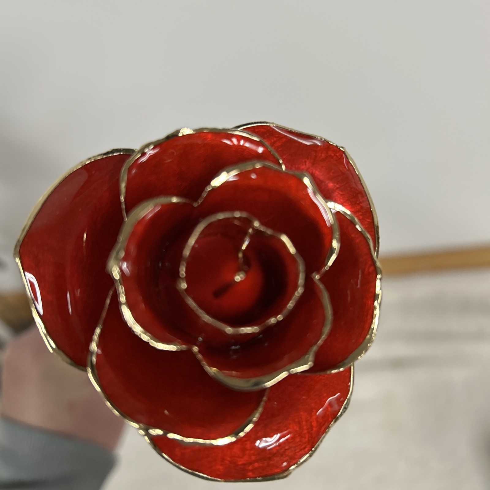 Sinvitron Gold Dipped Rose 24K Real Rose Long Stem Gold Plated Rose w/ Stand