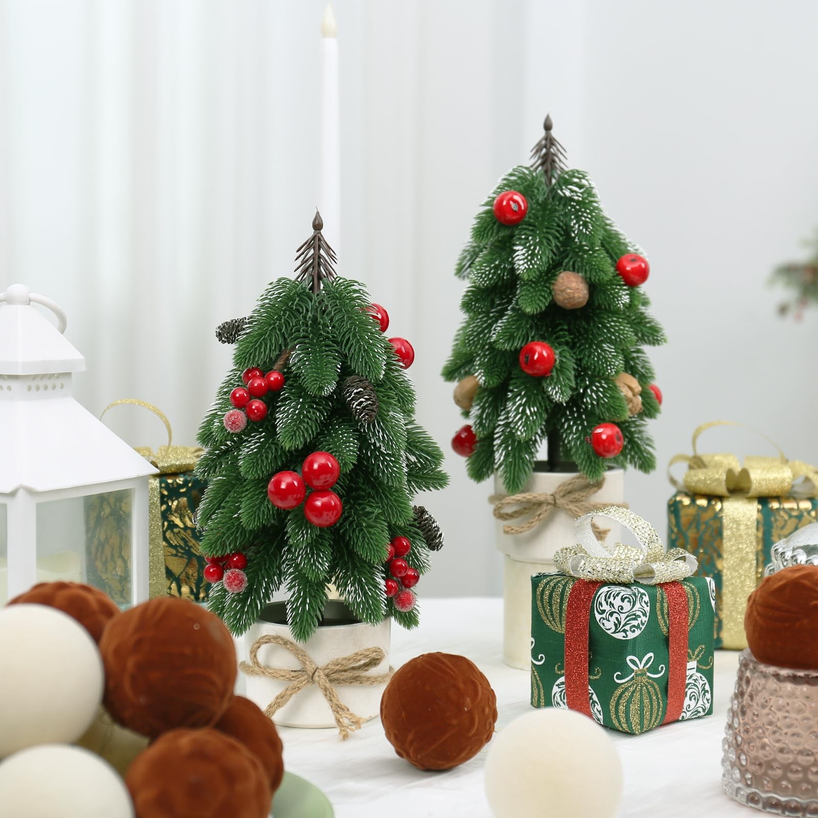 2 PCS Small Christmas Tree Artificial Red Berry Pinecone Mini Tabletop Decor