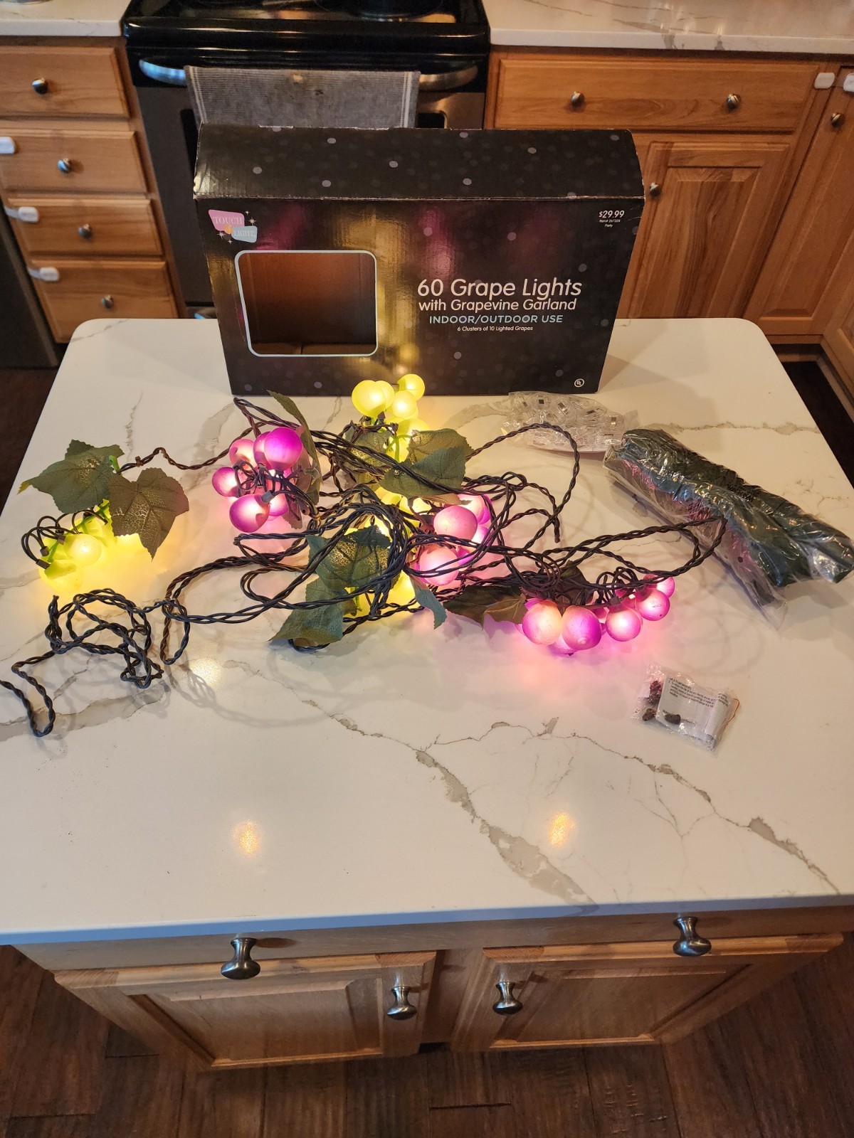 2 Sets of Vintage Purple/Pink Grape Cluster String Lights Working