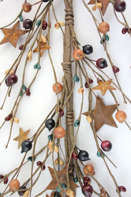 EV-102N Berry Garland in Mustard, Burgundy, and Blue with Rusty Stars