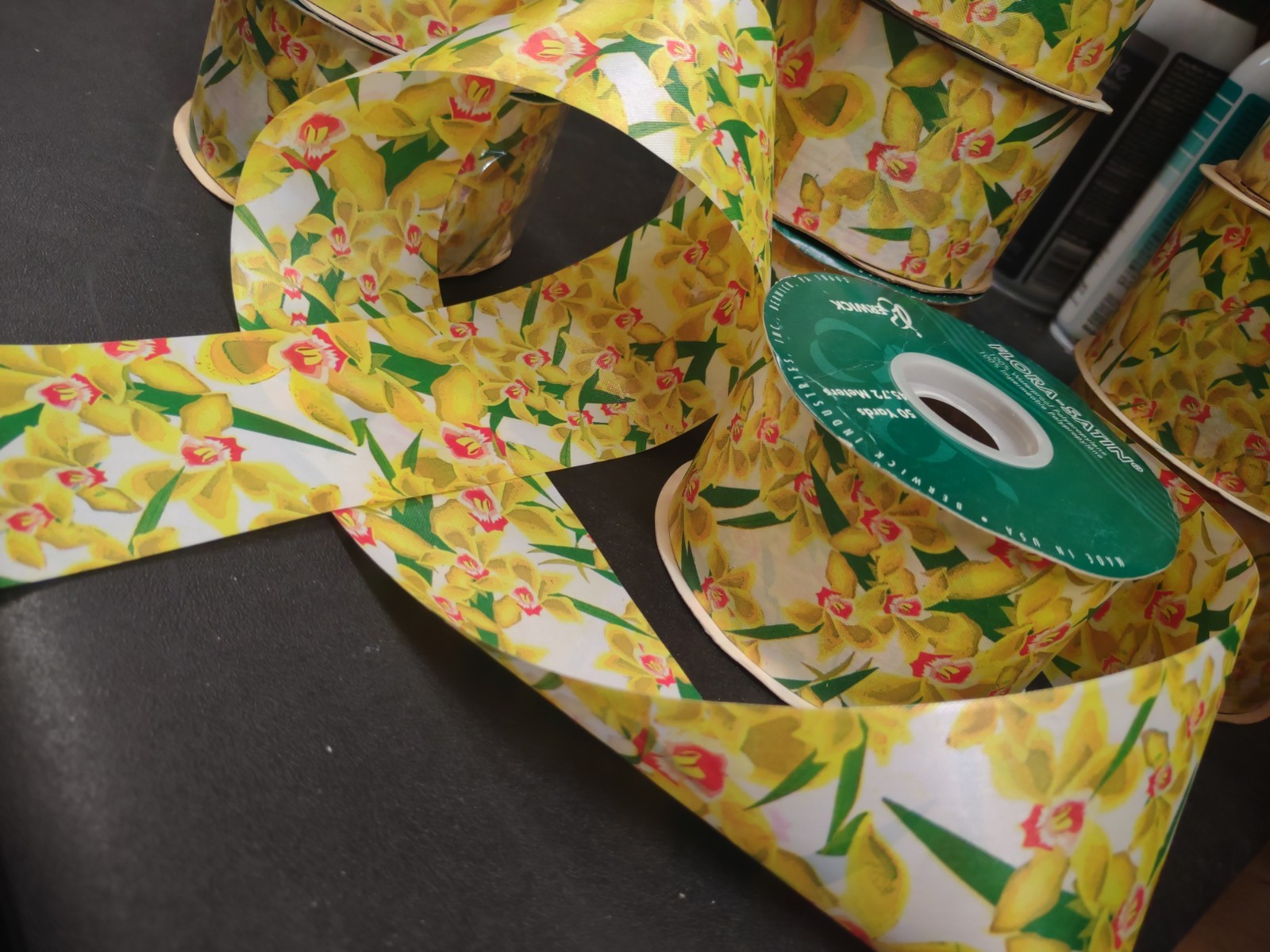 50Yds Berwick Flora-Satin Orchid Ribbon, Yellow & White Cymbidium Orchids 2-3/8″