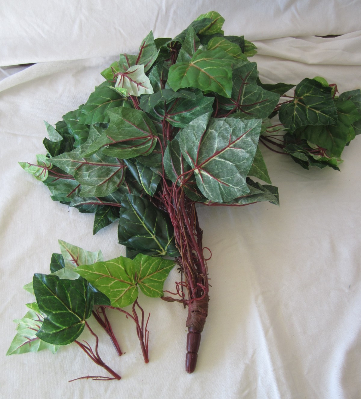 Artificial Floral Green & Red Leaf Bush Branch Stem Greenery Leaves Home Decor