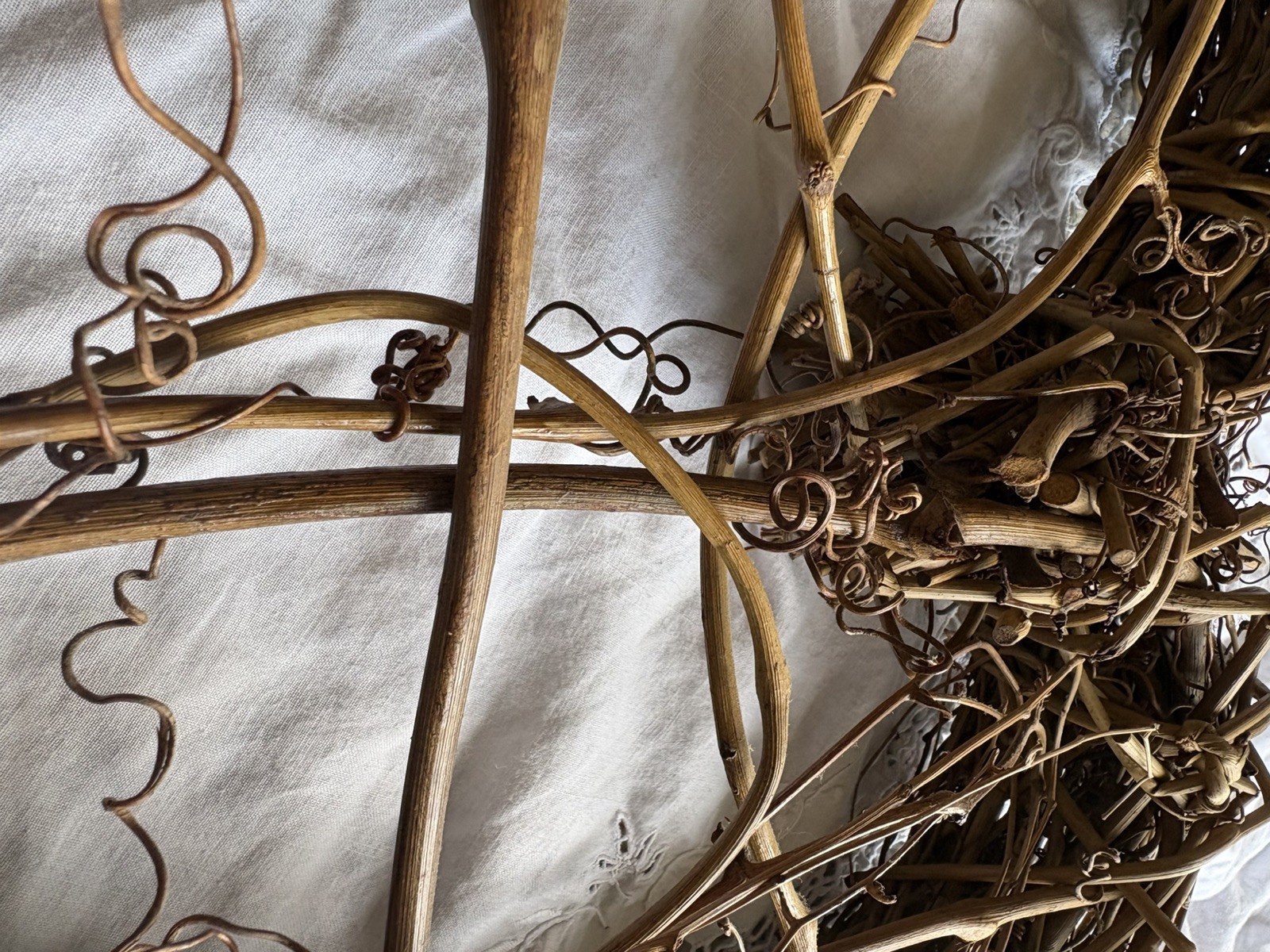 Natural Grapevine Wreath Vintage 18 inch Primitive Farmhouse Decor