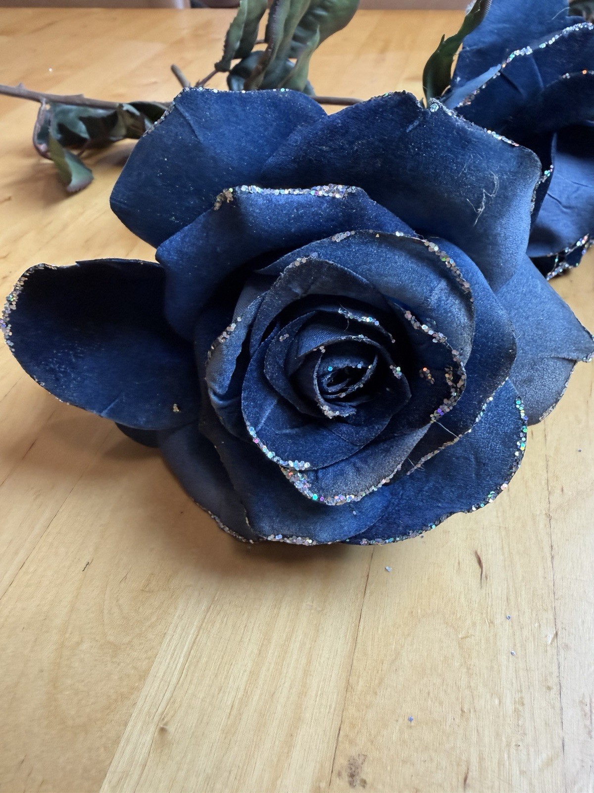 Set of 5 Navy Blue Velvet Roses Glitter Edge Long Stem Artificial Flowers 20”