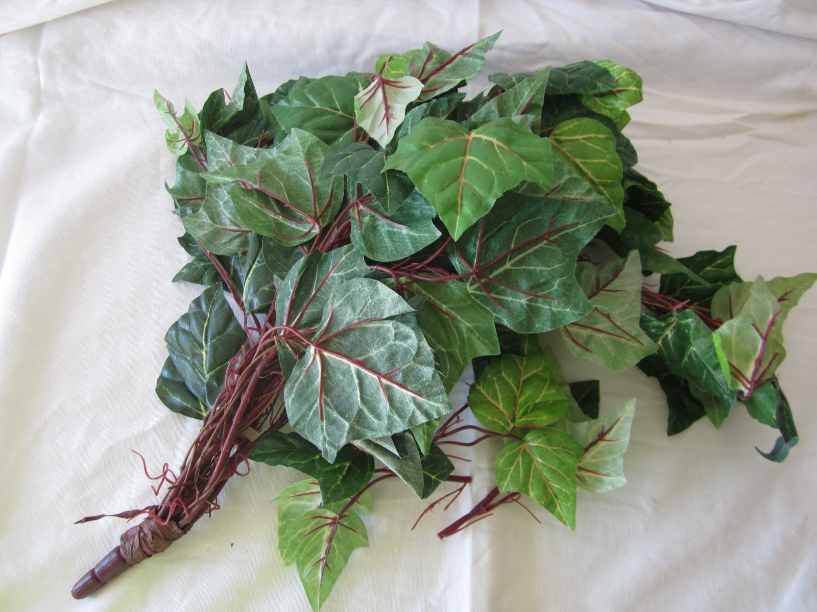 Artificial Floral Green & Red Leaf Bush Branch Stem Greenery Leaves Home Decor