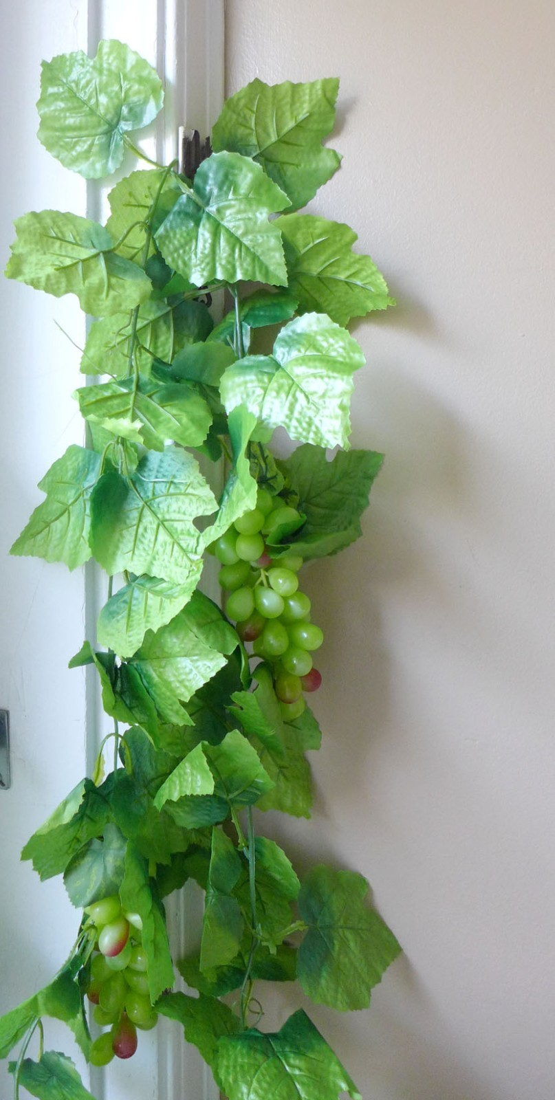 90″ The Big Vine With 3 Bunch Grapes Artificial Plastic Fruits Plants ( Green)