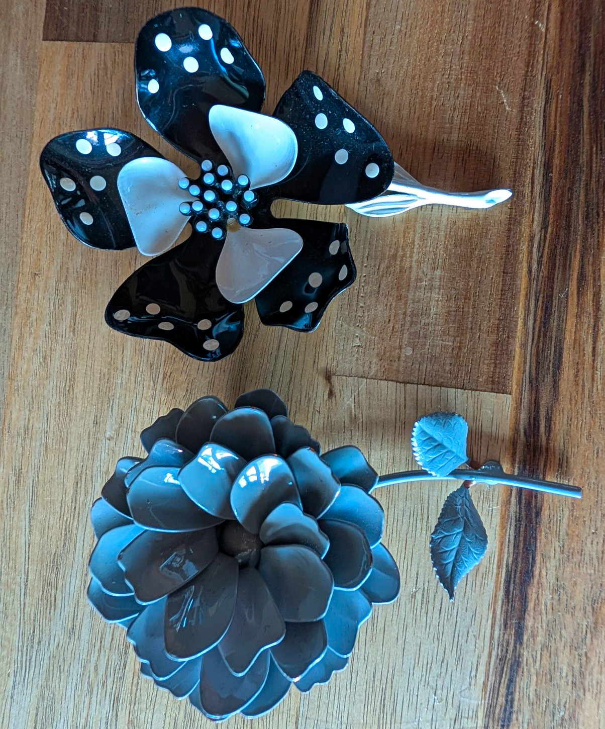 Set of 2 Metal Enamel Floral Flower Pins With Stems, Black Gray White
