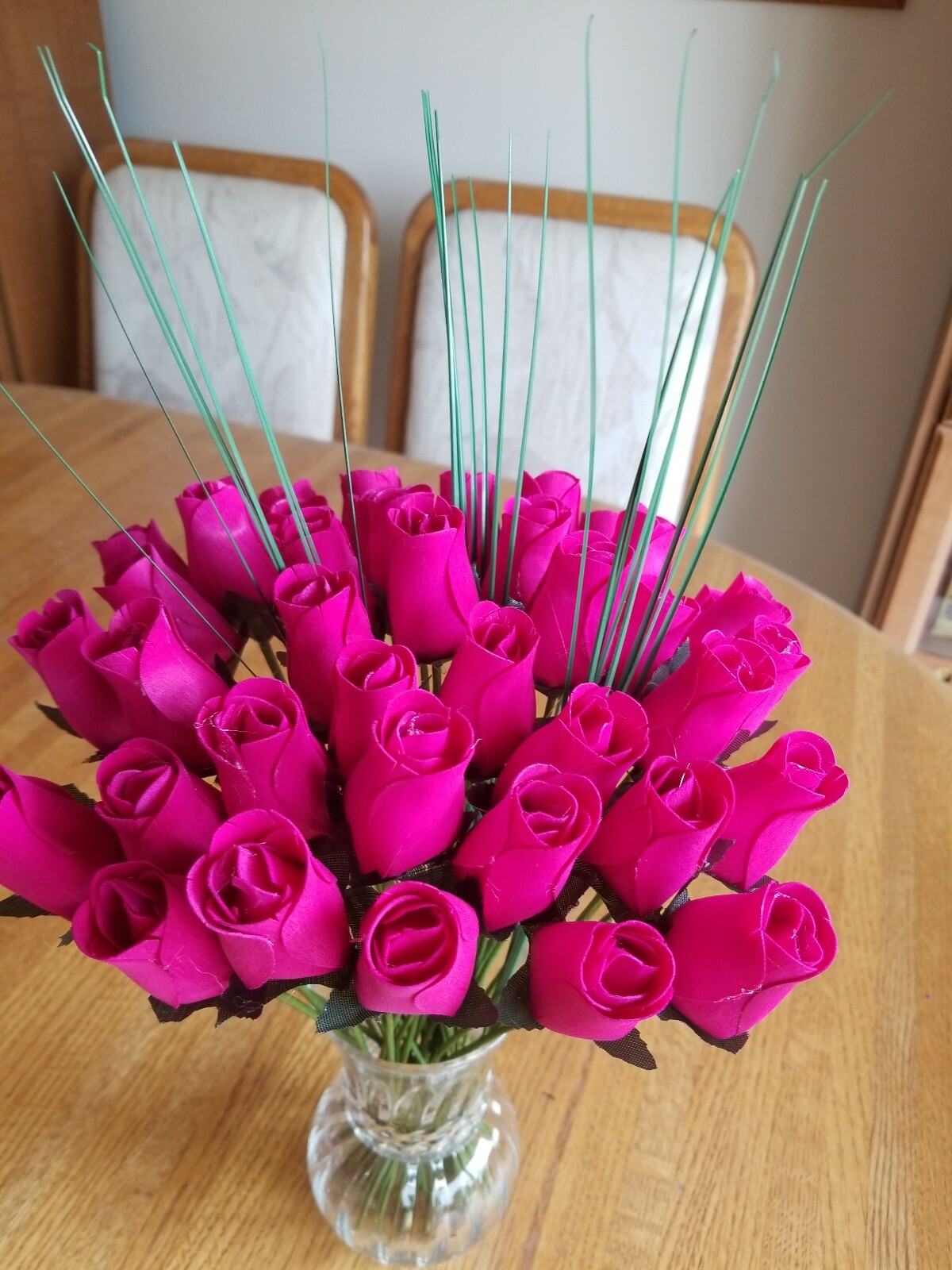 1 DOZEN. – HOT PINK – WOODEN ROSE BUDS 5 X 8 ARTIFICIAL FLOWERS – FREE SHIPPING