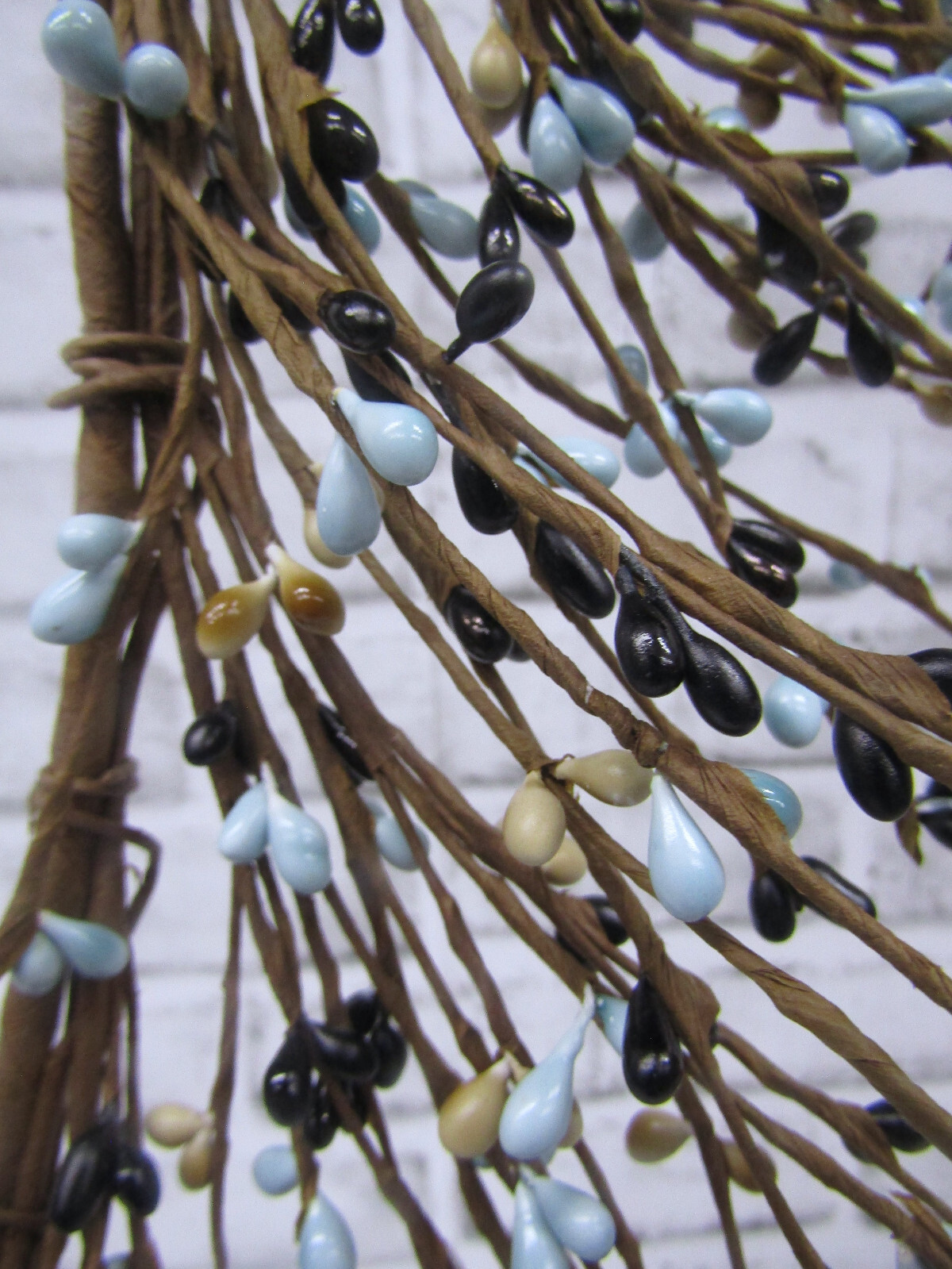Versatile Primitive Lt Blue Black Mix 55″ Pip Rice Berry Garland Flexible