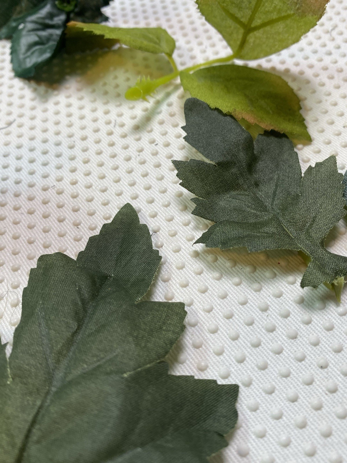 Hundreds Of Pieces Artificial Faux Fake Silk Greenery Leaves DIY Wedding Crafts